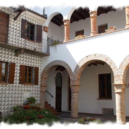 קזאלה מונפראטו “La Loggia” Apartment מראה חיצוני תמונה