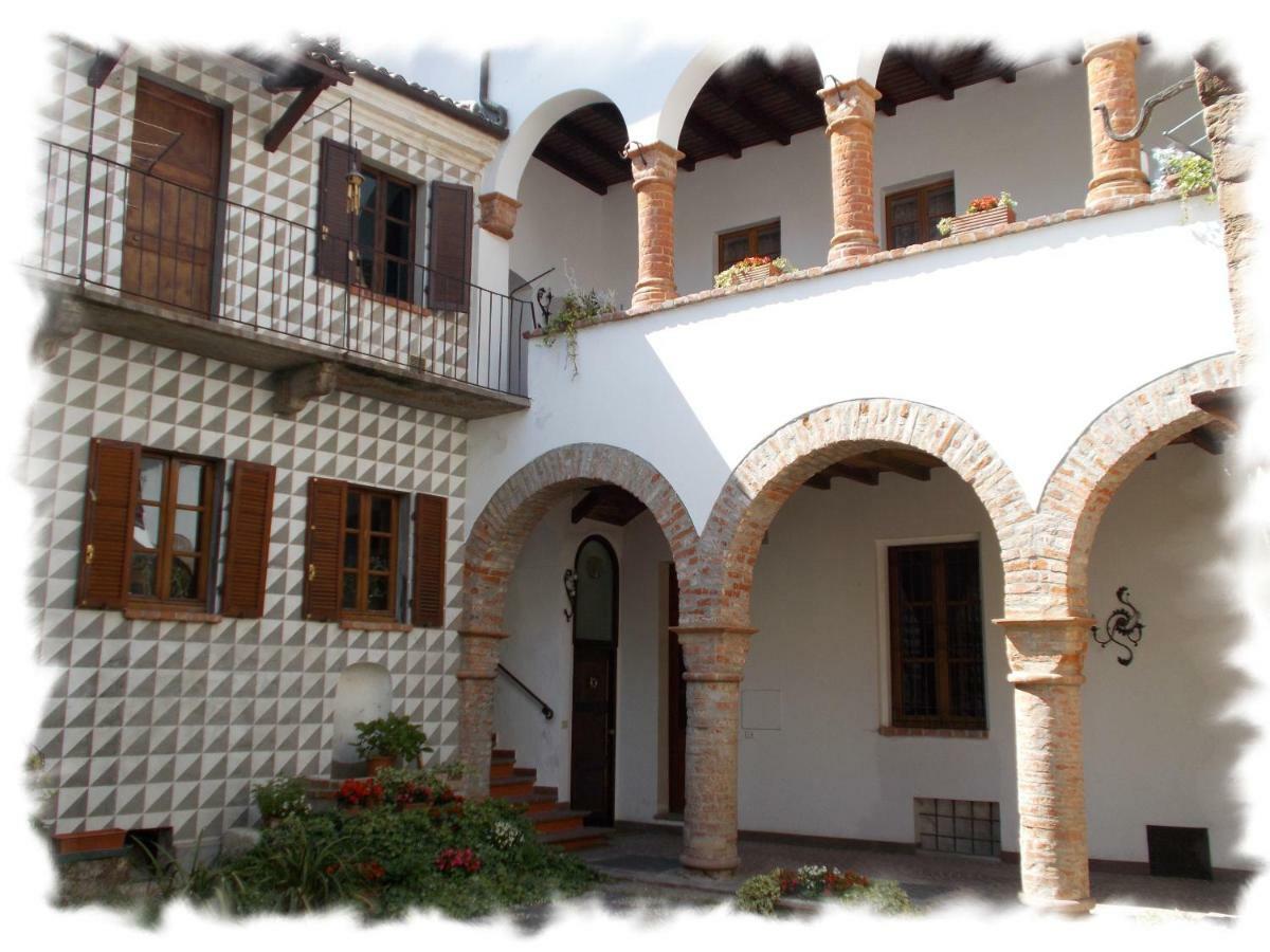 קזאלה מונפראטו “La Loggia” Apartment מראה חיצוני תמונה