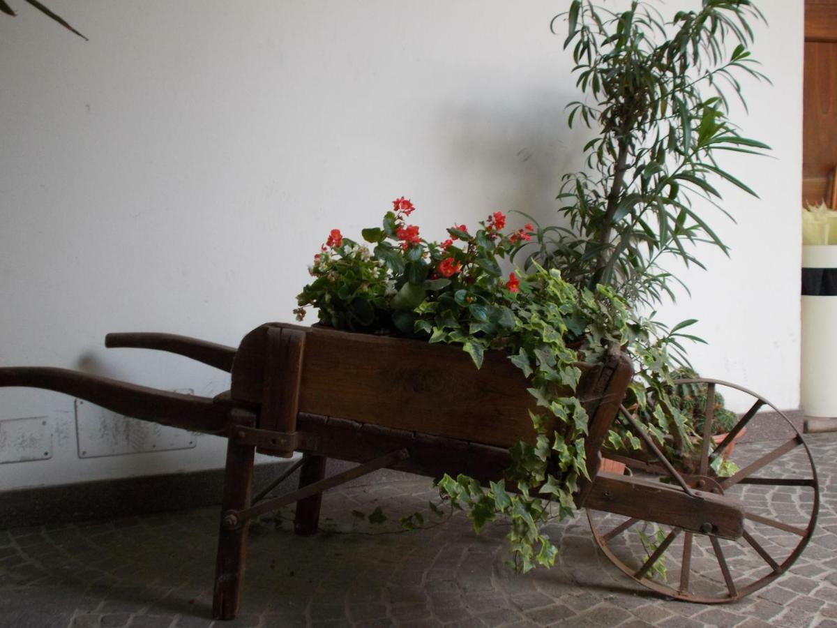 קזאלה מונפראטו “La Loggia” Apartment מראה חיצוני תמונה